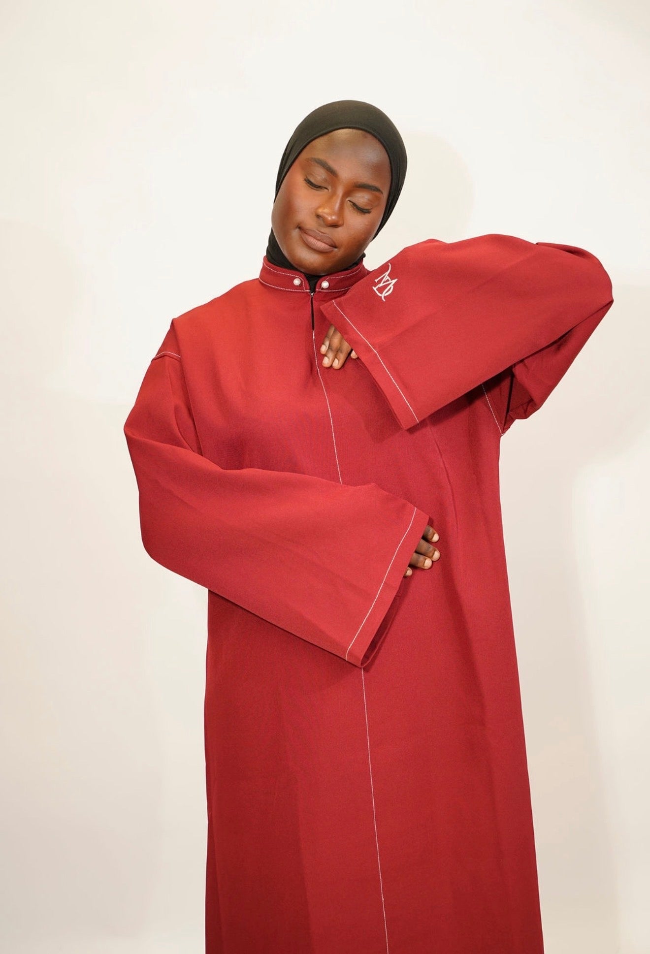 Abaya Signature - Rouge bordeaux